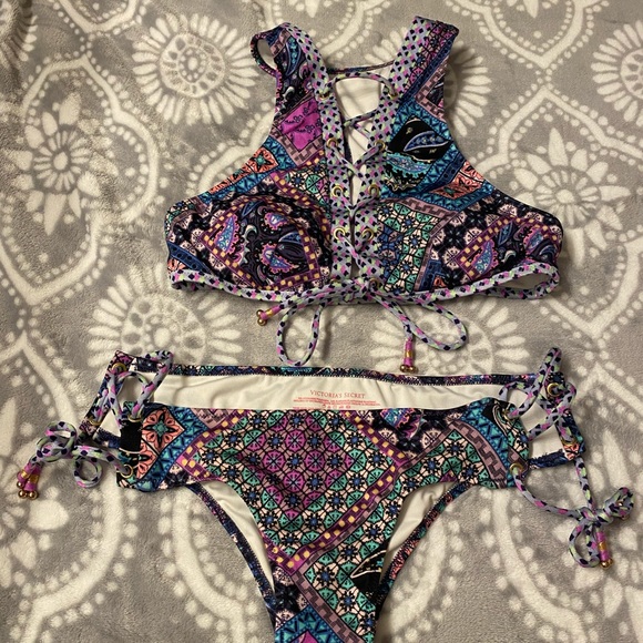 Victoria Secret bohemian bikini - Picture 2 of 8